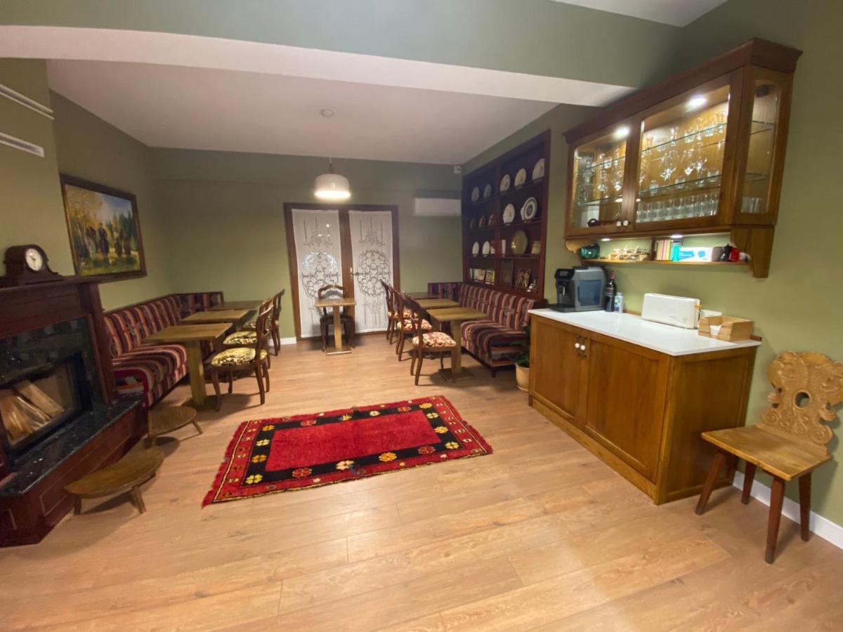 Guesthouse Tershana Peshkopi Bagian luar foto