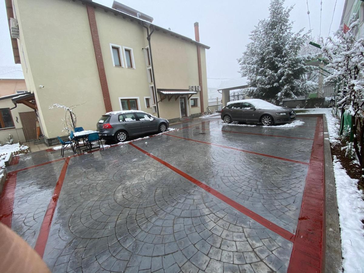 Guesthouse Tershana Peshkopi Bagian luar foto